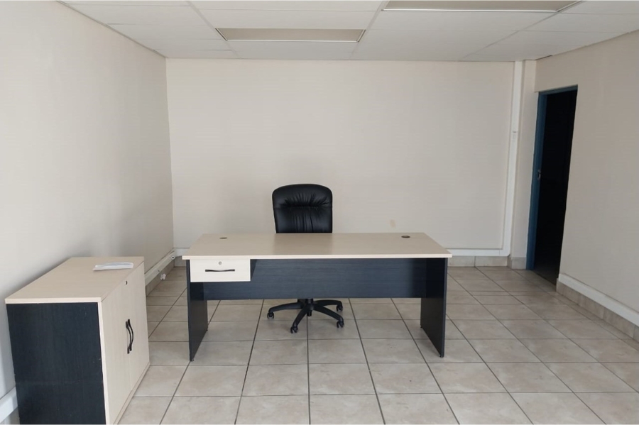 To Let commercial Property for Rent in Fairview Eastern Cape